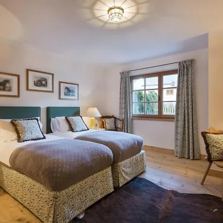 Lovely With 3bdr And Sauna- What'app - 0034-635-520-036 - For Reservations!! Apartman *