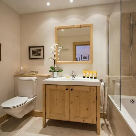 Appartement Lovely With 3bdr And Sauna- What'app - 0034-635-520-036 - For Reservations!! *